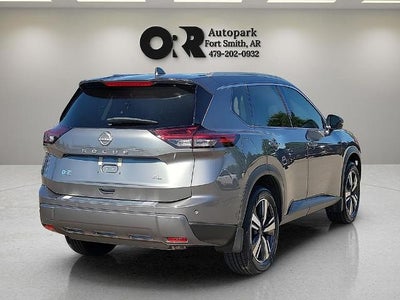 2024 Nissan Rogue FWD SL