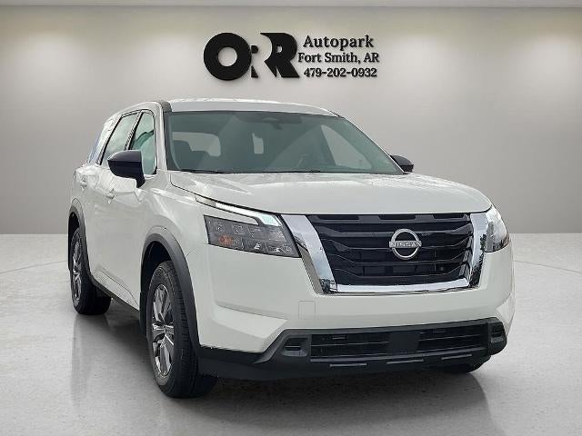 2025 Nissan Pathfinder S 4WD