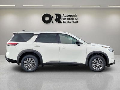 2025 Nissan Pathfinder S 4WD