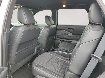 2024 Nissan Pathfinder Rock Creek 4WD