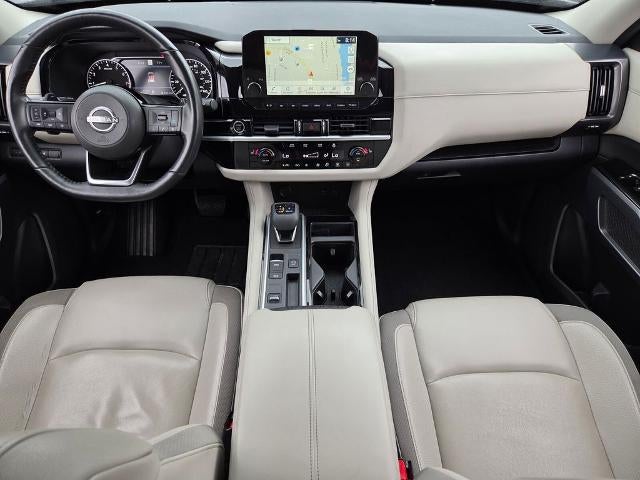 2022 Nissan Pathfinder SL 2WD
