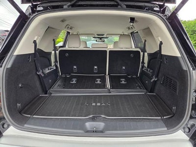 2022 Nissan Pathfinder SL 2WD