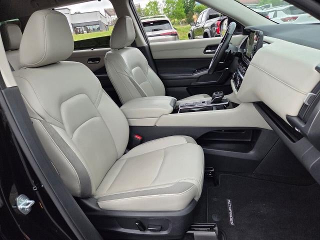 2022 Nissan Pathfinder SL 2WD