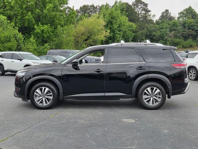 2022 Nissan Pathfinder SL 2WD