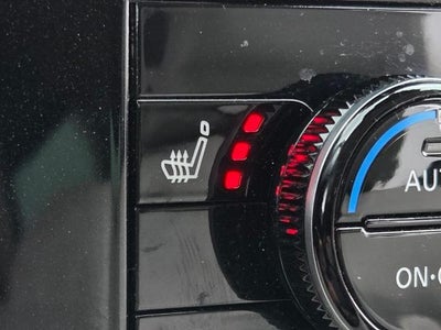 2022 Nissan Pathfinder SL 2WD