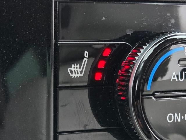2022 Nissan Pathfinder SL 2WD