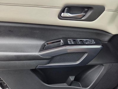 2022 Nissan Pathfinder SL 2WD
