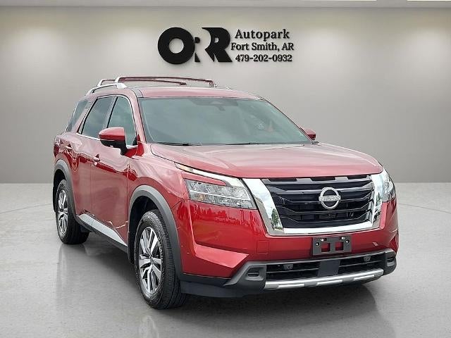 2024 Nissan Pathfinder SL 2WD