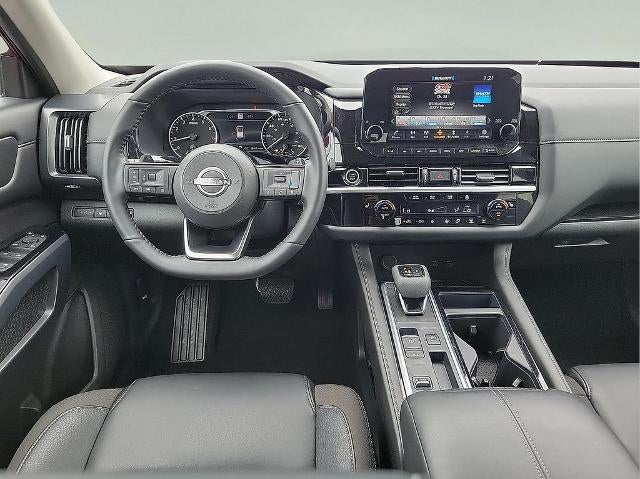 2024 Nissan Pathfinder SL 2WD