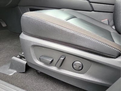 2024 Nissan Pathfinder SL 2WD