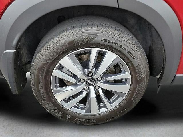 2024 Nissan Pathfinder SL 2WD