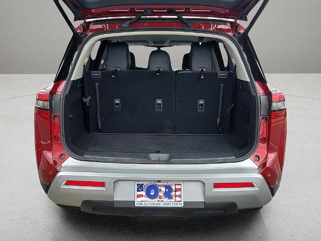 2024 Nissan Pathfinder SL 2WD