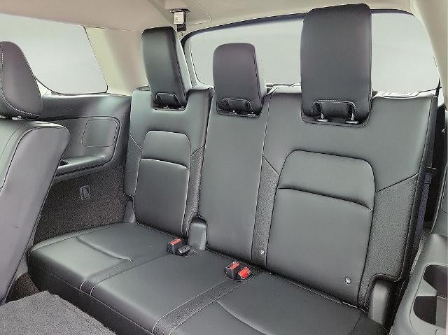 2024 Nissan Pathfinder SL 2WD