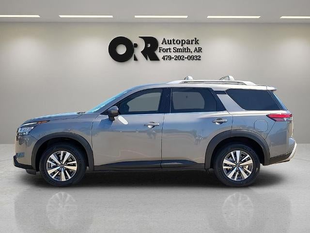 2023 Nissan Pathfinder SL 4WD