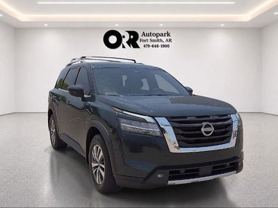 2023 Nissan Pathfinder SL 4WD