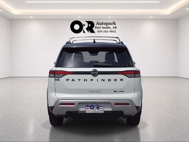 2023 Nissan Pathfinder SL 4WD