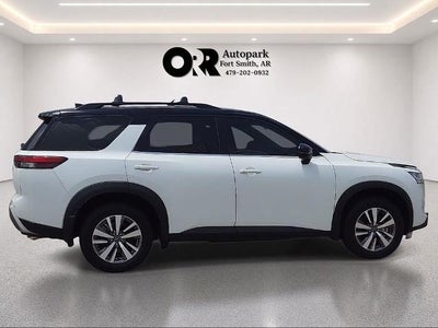 2023 Nissan Pathfinder SL 4WD