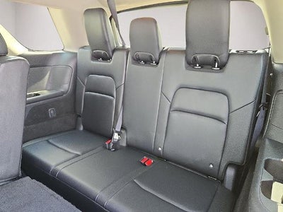 2023 Nissan Pathfinder SL 4WD