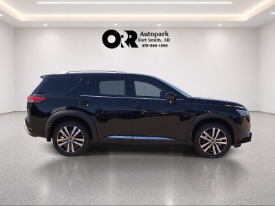 2024 Nissan Pathfinder Platinum 2WD