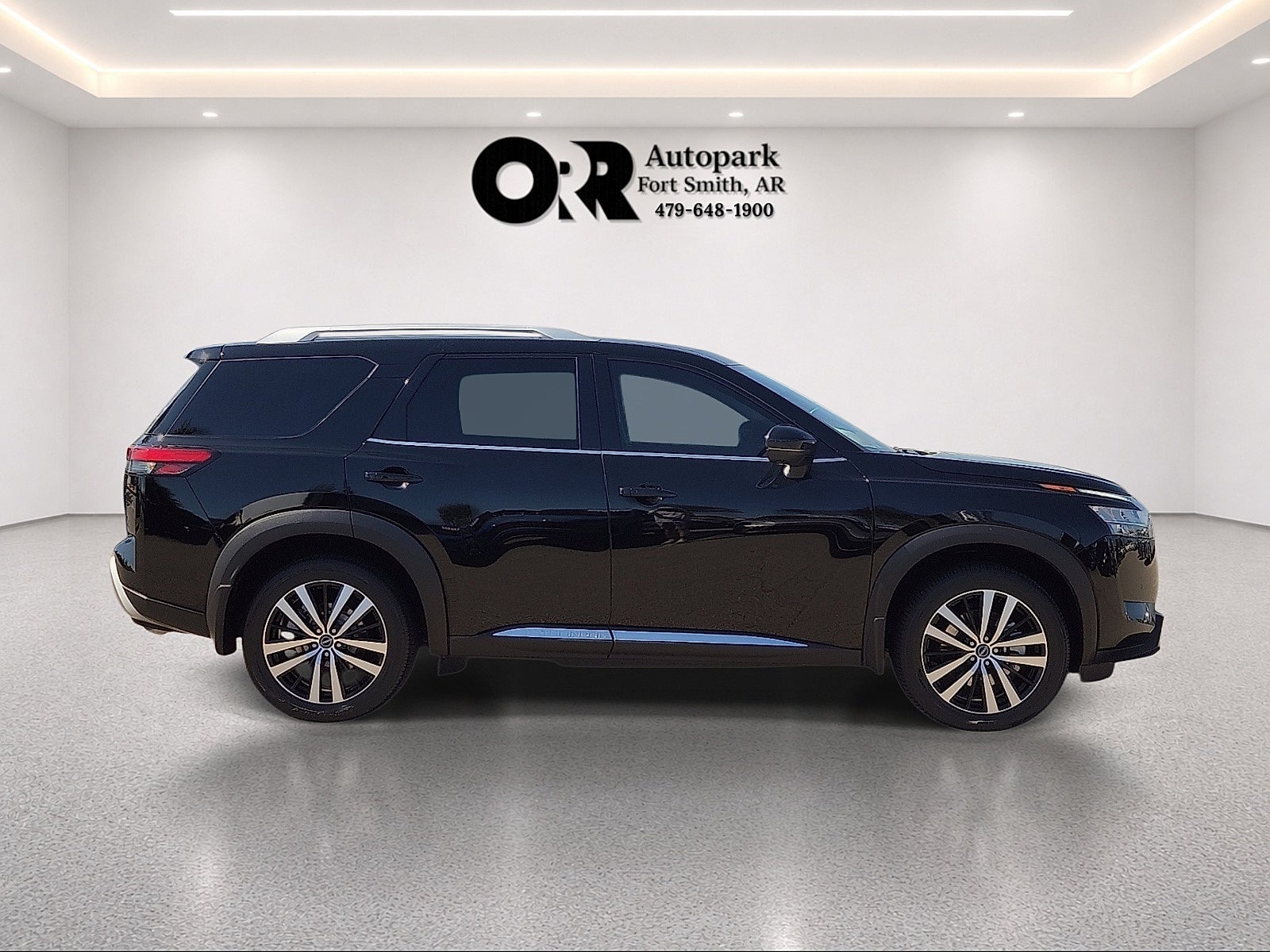 2024 Nissan Pathfinder Platinum 2WD