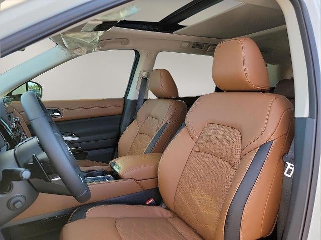 2024 Nissan Pathfinder Platinum 2WD