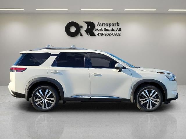 2024 Nissan Pathfinder Platinum 2WD