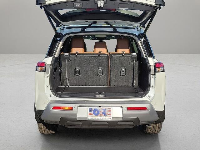 2024 Nissan Pathfinder Platinum 2WD