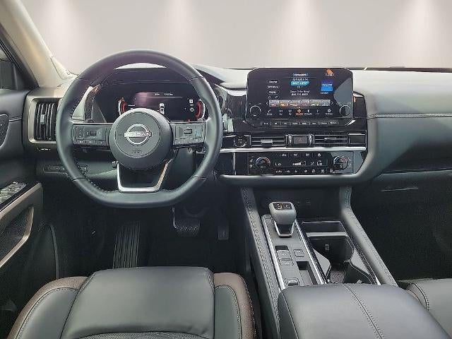 2025 Nissan Pathfinder Platinum 2WD
