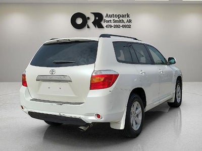 2010 Toyota Highlander FWD 4dr L4 Base (Natl)