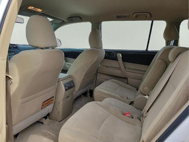 2010 Toyota Highlander FWD 4dr L4 Base (Natl)