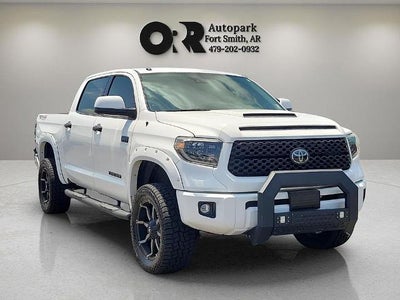 2019 Toyota Tundra 4WD 4WD SR5 CrewMax 5.5' Bed 5.7L (SE)