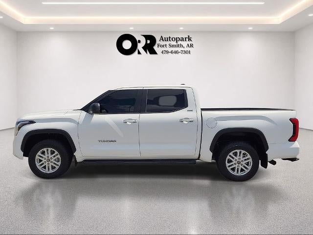 2024 Toyota Tundra 4WD 4WD SR5 CrewMax 5.5' Bed (SE)