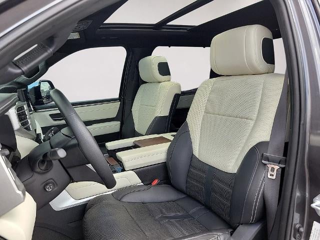 2023 Toyota Tundra 4WD 4WD Capstone Hybrid CrewMax 5.5' Bed (Natl)