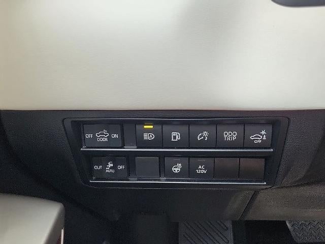 2023 Toyota Tundra 4WD 4WD Capstone Hybrid CrewMax 5.5' Bed (Natl)