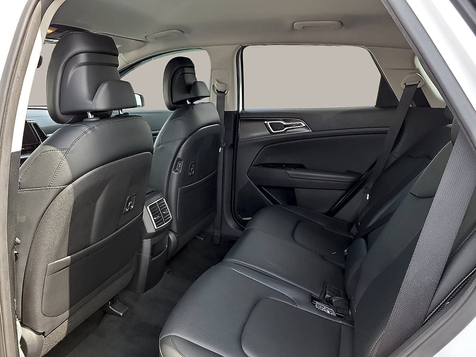 2023 Kia Sportage EX FWD
