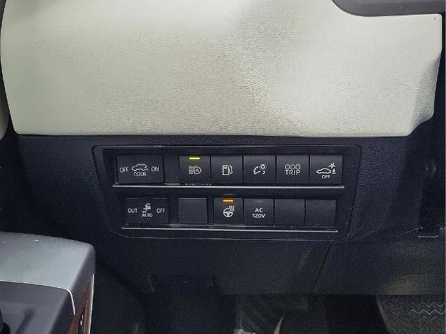 2023 Toyota Sequoia Capstone 4WD (Natl)