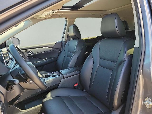 2025 Nissan Rogue AWD SV