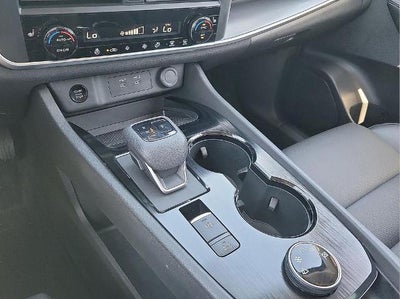 2025 Nissan Rogue AWD SV