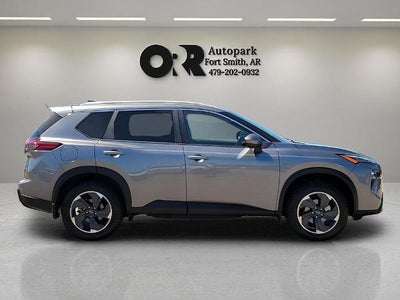 2025 Nissan Rogue AWD SV