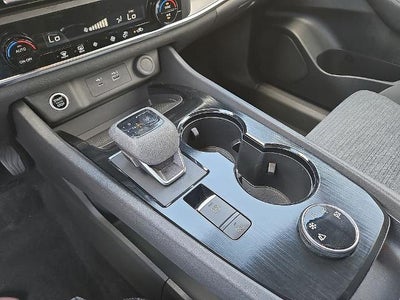 2023 Nissan Rogue AWD SV