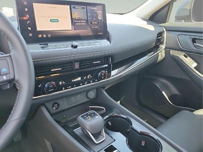 2025 Nissan Rogue AWD SL