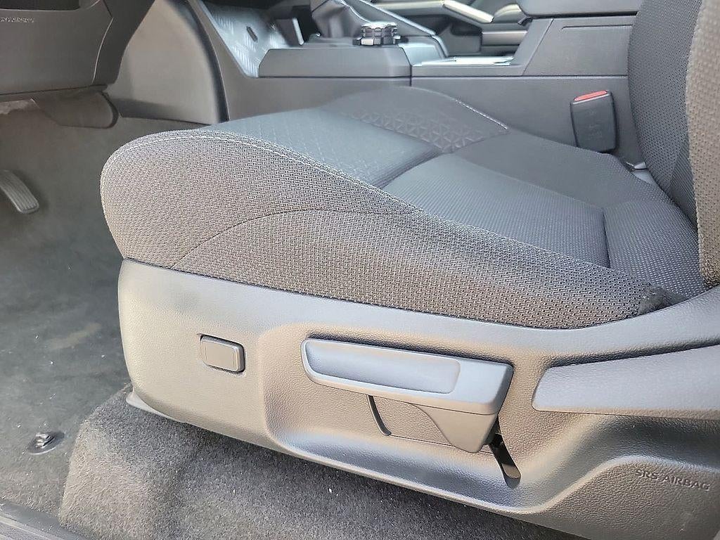 2025 Toyota 4Runner SR5 4WD (GS)