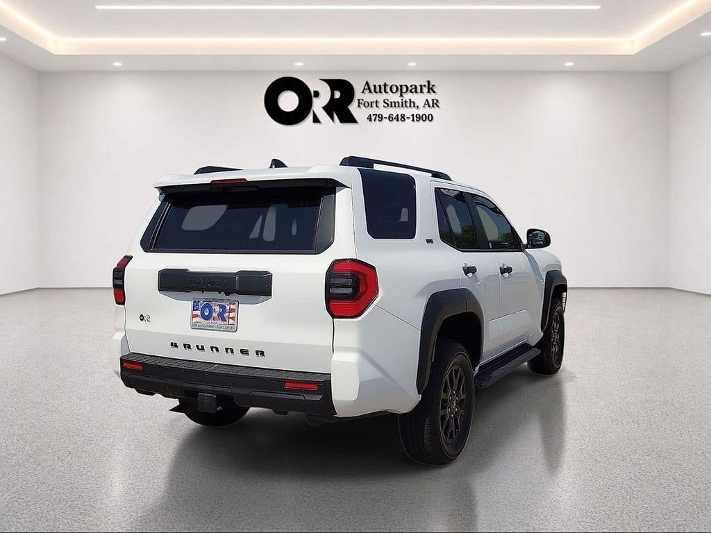 2025 Toyota 4Runner SR5 4WD (GS)