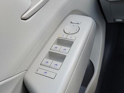 2024 Hyundai KONA SEL FWD