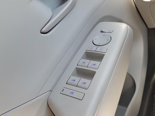 2024 Hyundai KONA SEL FWD