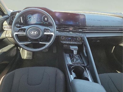 2025 Hyundai ELANTRA SEL Convenience IVT