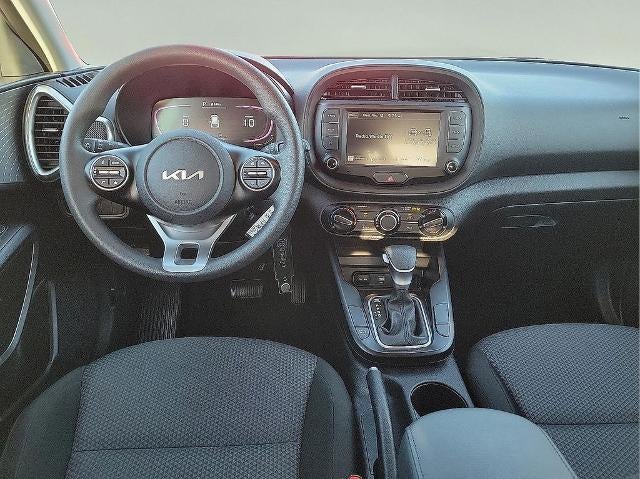 2024 Kia Soul LX IVT