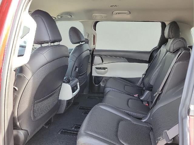 2024 Kia Carnival LX FWD