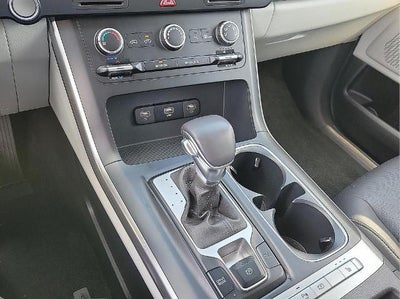 2024 Kia Carnival LX FWD