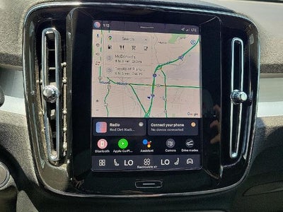 2025 Volvo XC40 B5 AWD Core Bright Theme